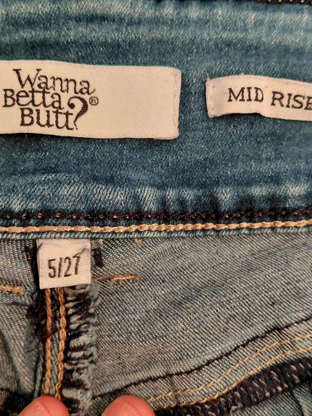 Slim Fit Women's Skinny Jeans in Medium Blue #